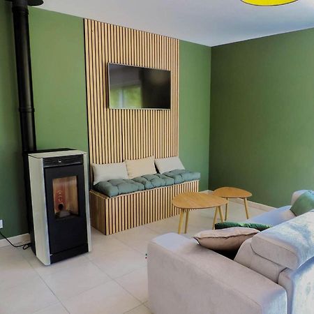 Gite : La Maison D'Apolline Trehorenteuc Exterior foto
